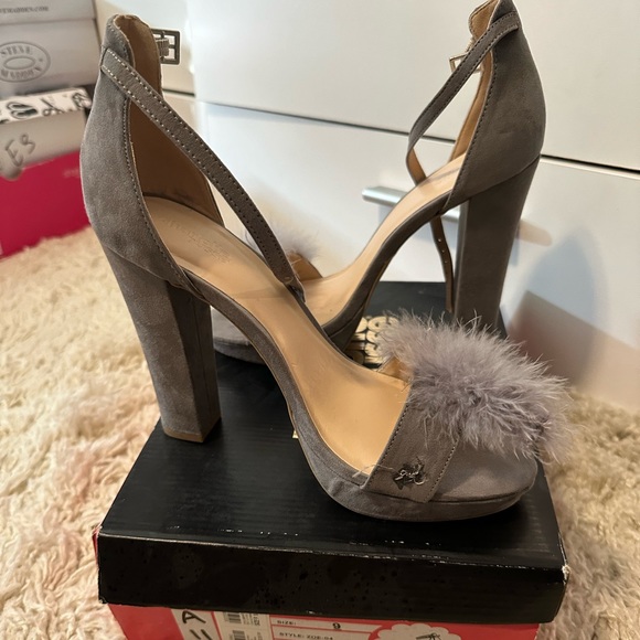 Charlotte Russe Shoes - Gray Heels with Faux Fur | Damaged Fur! | Size 9